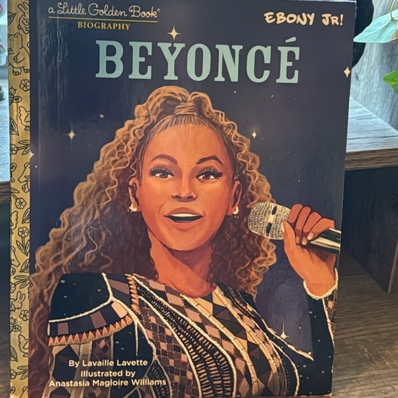 Little Golden Book Biography BEYONCÉ - Picture 4 of 4